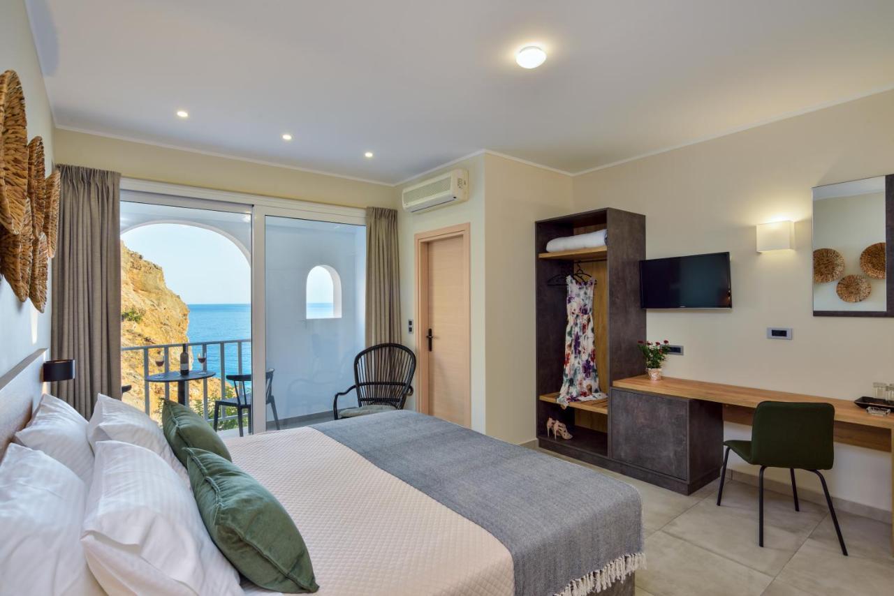 Ilingas Mare Aparthotel Khóra Sfakíon Exteriör bild